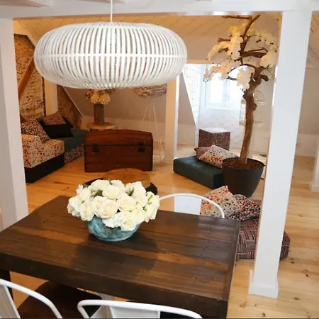 Apartament Telhados Do Chiado *